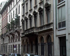 Palazzo di Via San Primo a Milano